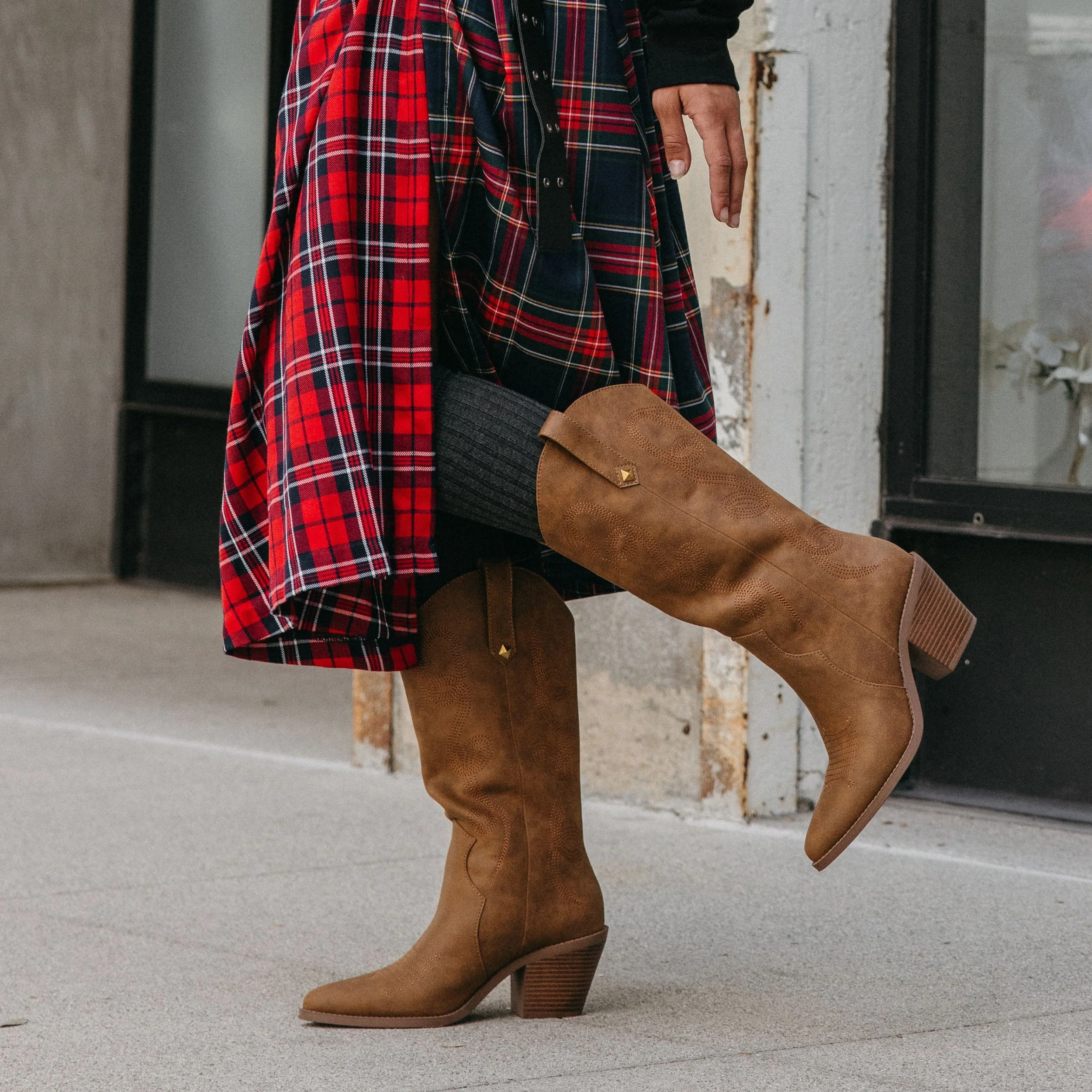 Feria Walnut Western Boot - Image 2